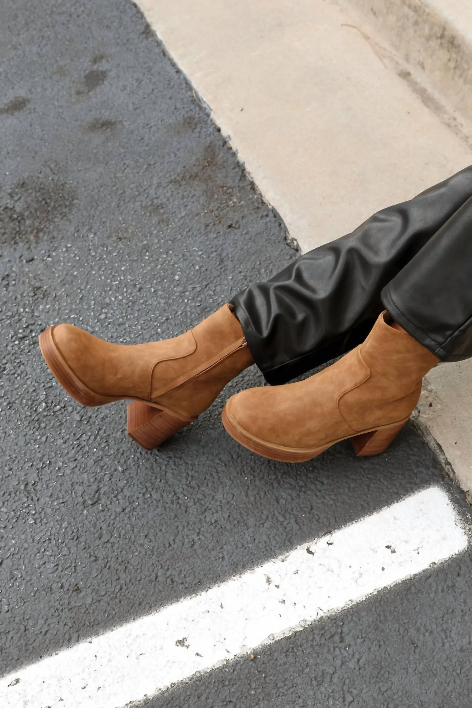 Alexandra Ankle Boot In Toffee