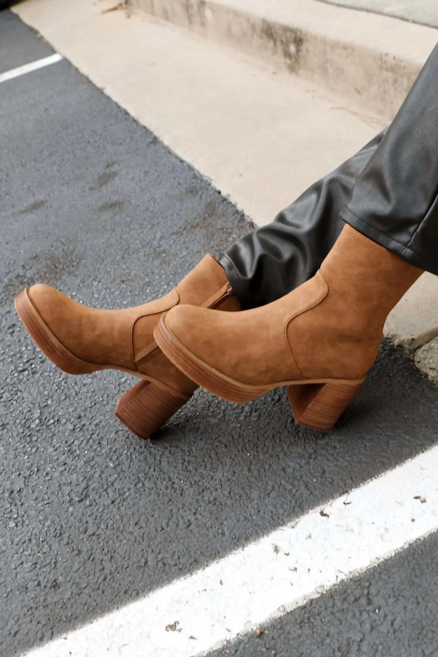 Alexandra Ankle Boot In Toffee