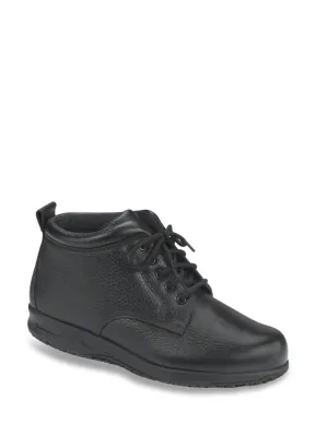 Alpine Non Slip Lace Up Boot - Wide In Black
