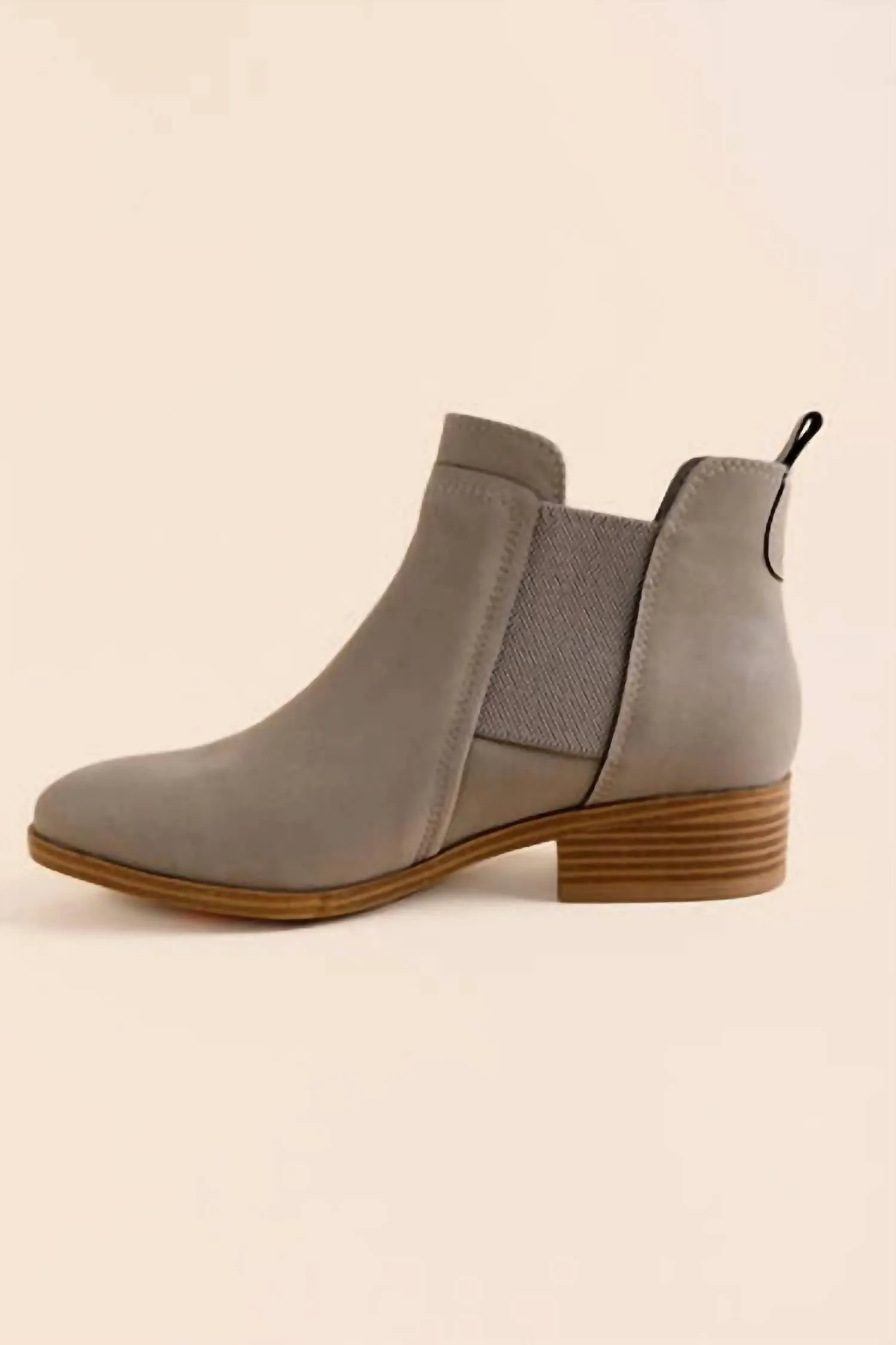 Flynn Boots In Taupe