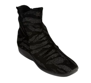 L19 Half Soft Boot In Enala Black