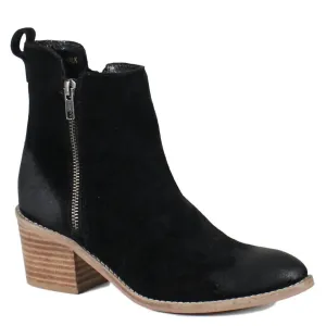 Maze Walk Boots In Black