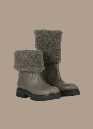 Teddy Boots In Clay