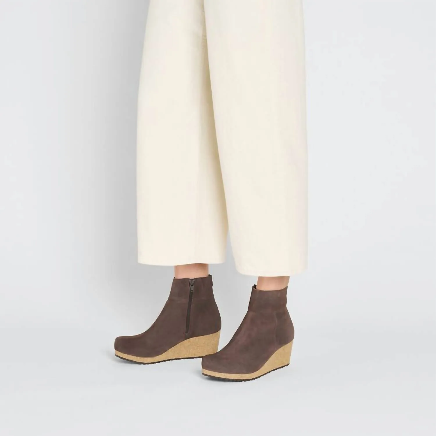 The Ebba Ankle Boot In Roast Suede