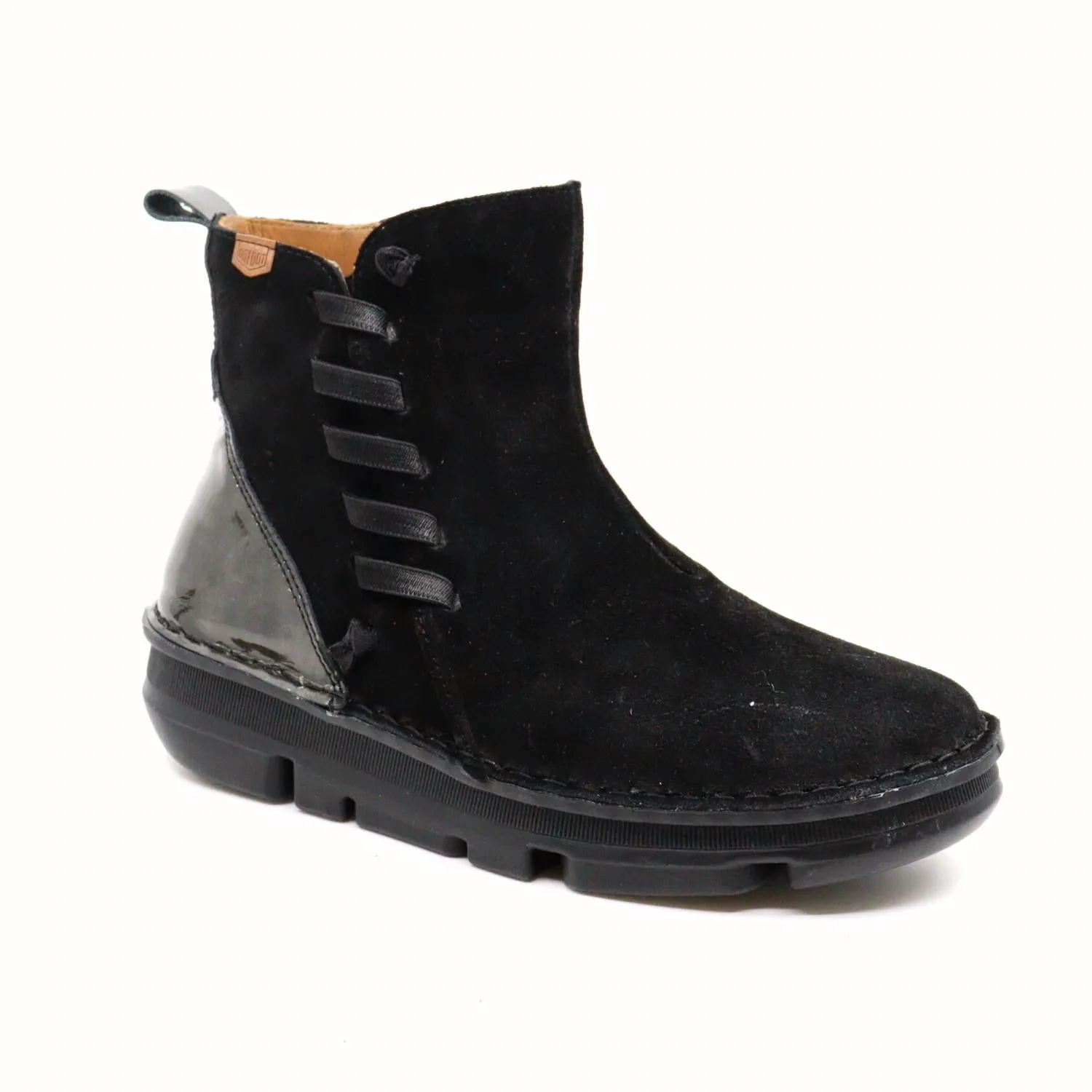 Touch Ribbon Boot In Black
