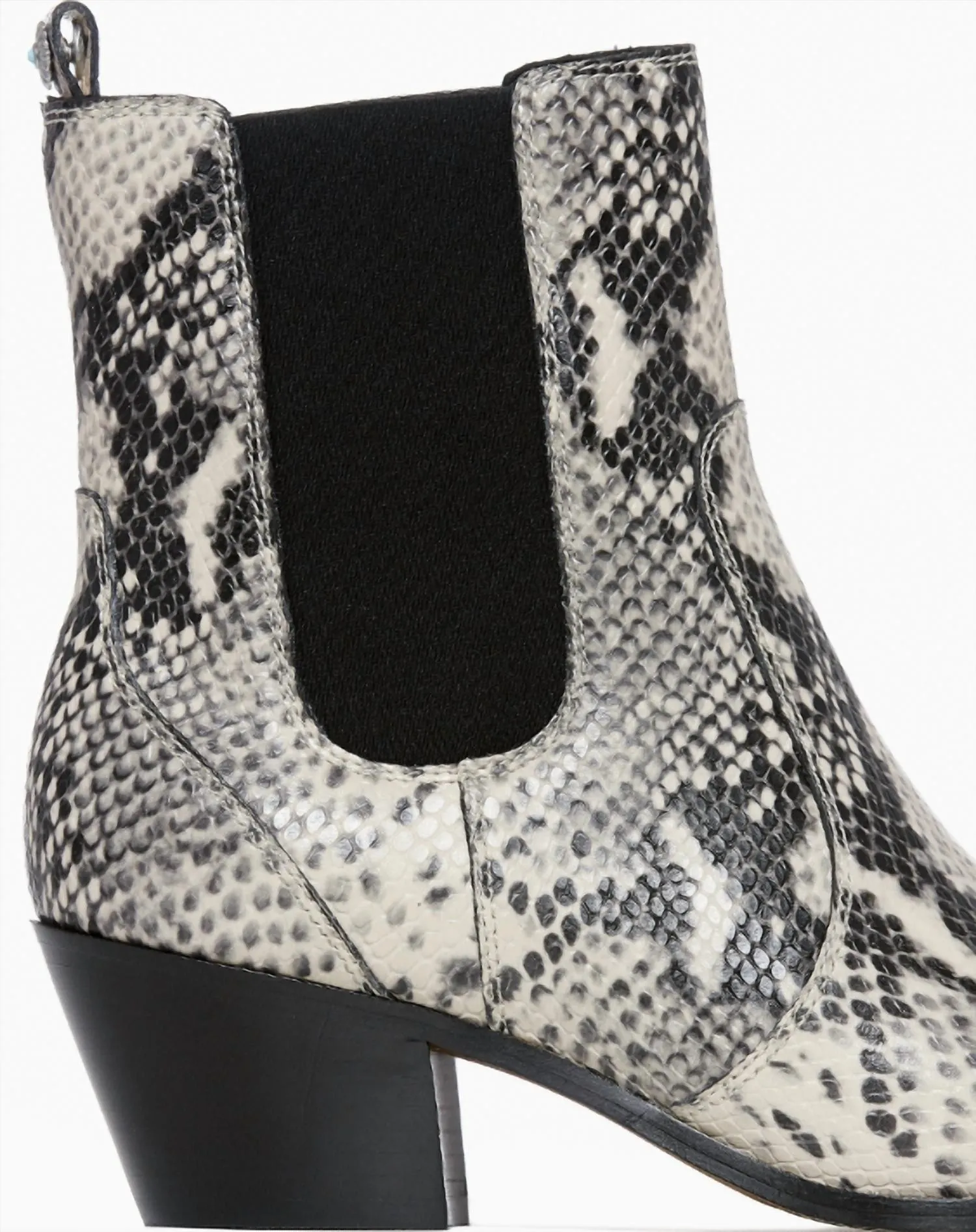 Willa Chelsea Bootie In Roccia Snake