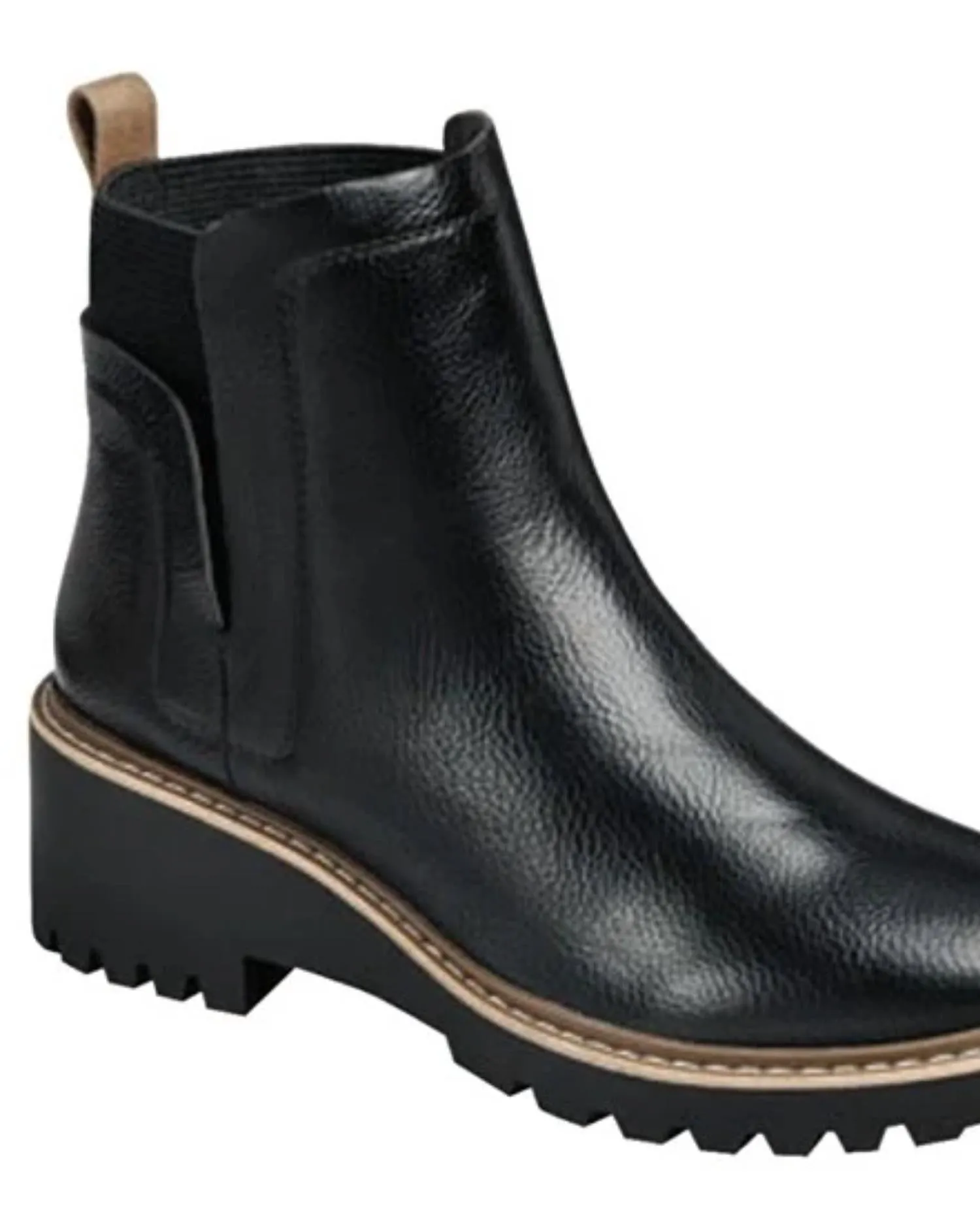 Woman's Mug Boot In Black