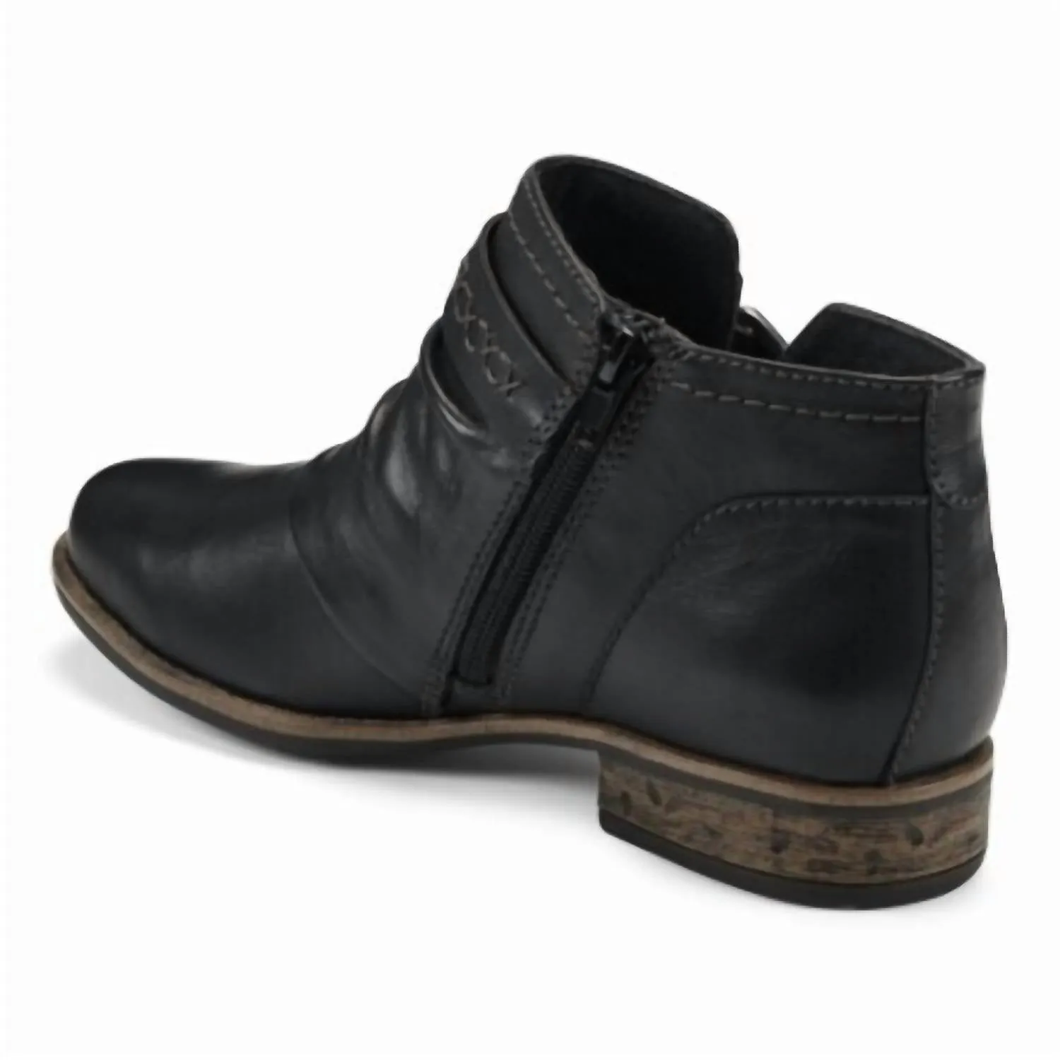 Women's Abby Bootie In Black