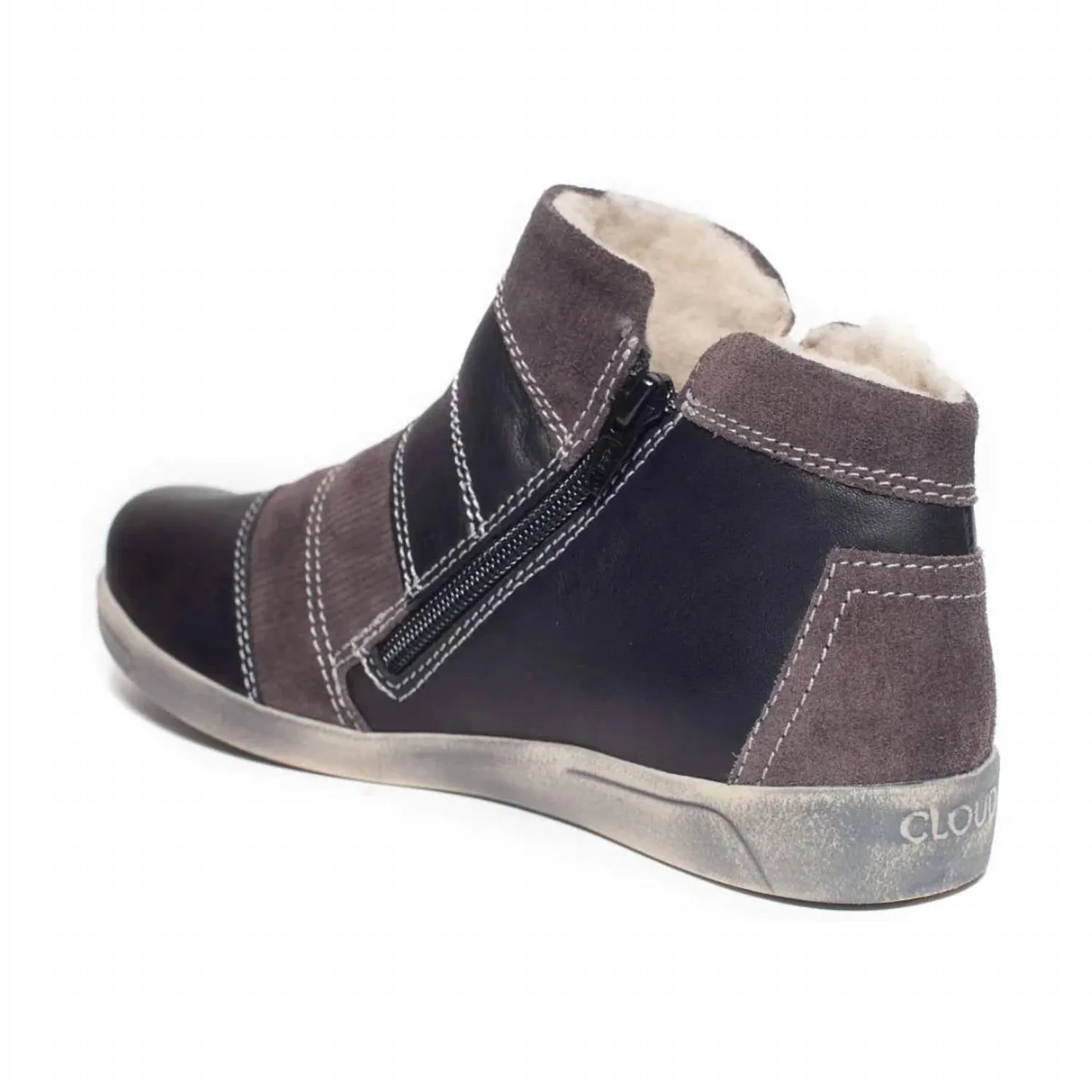 Women's Accalia Wool Lining Boot In Velvet Black