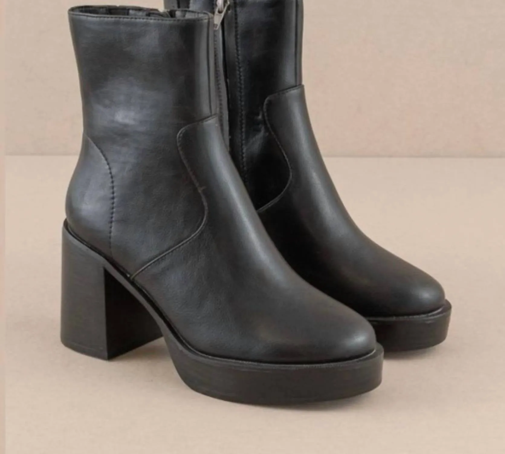Women's Alexandra Platform Bootie In Black