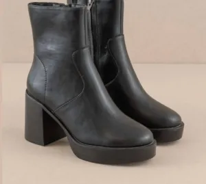 Women's Alexandra Platform Bootie In Black