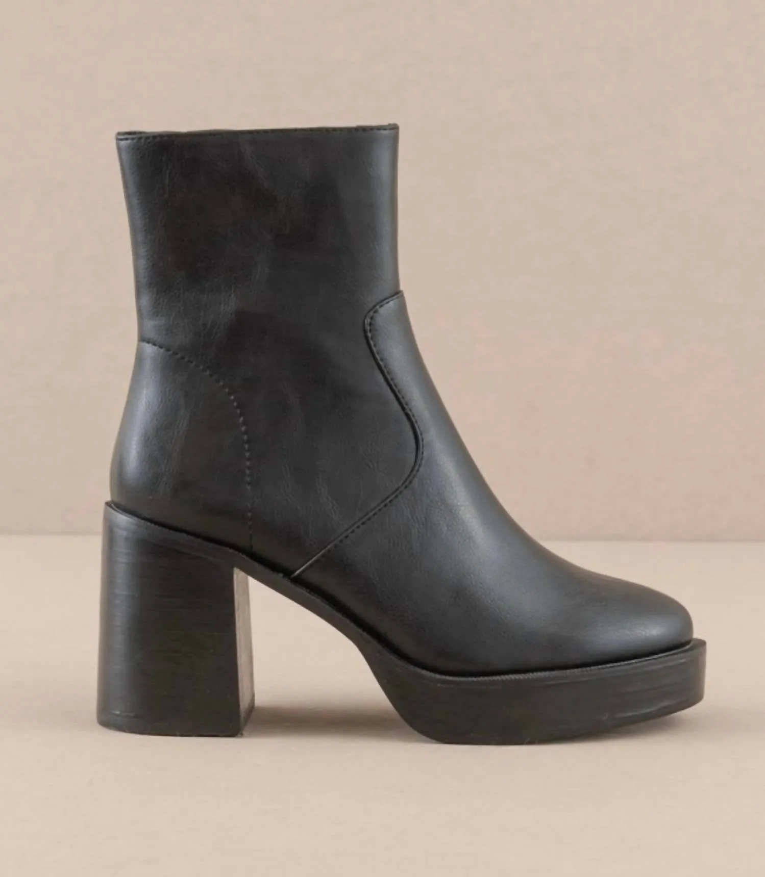 Women's Alexandra Platform Bootie In Black