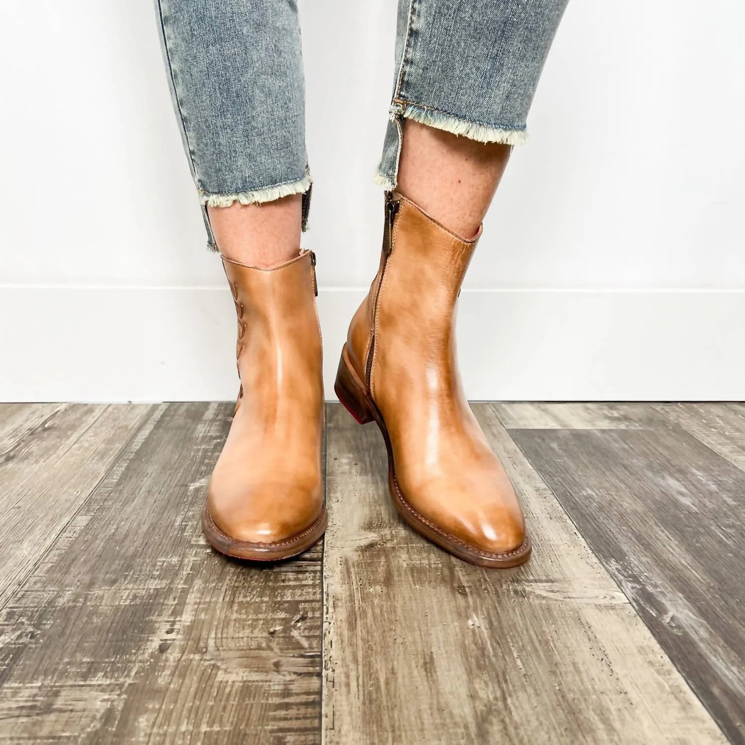 Women's Alina Bootie In Tan Rustic