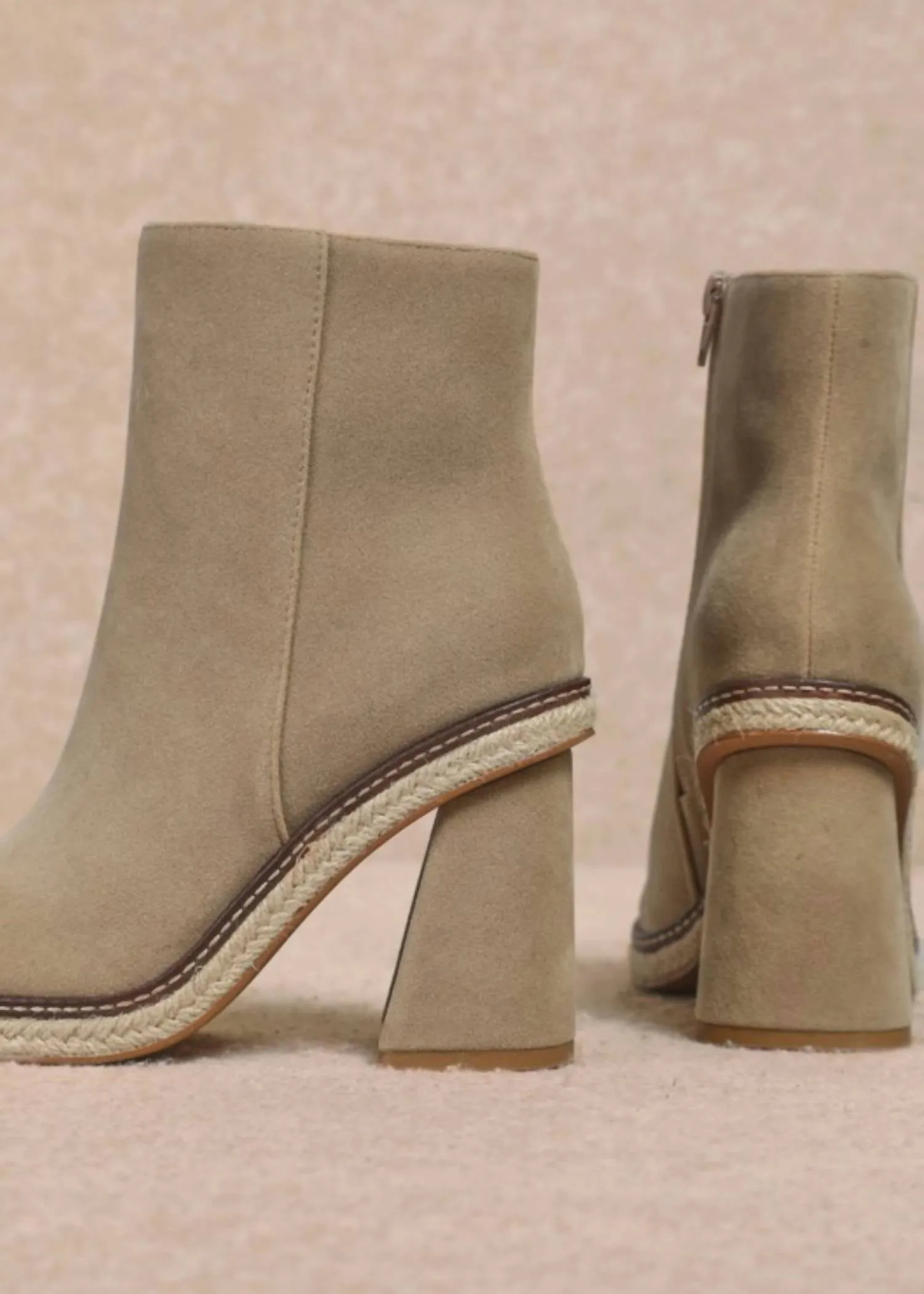 Women's Atlas Platform Ankle Bootie In Taupe