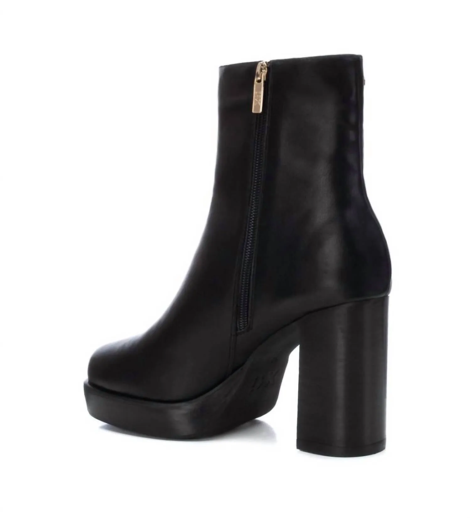 Women's Block Heel Booties In Black