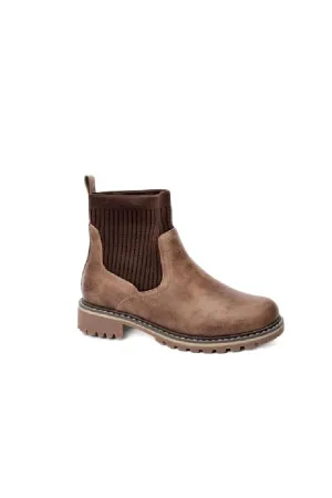 Women's Cabin Fever Booties In Tan