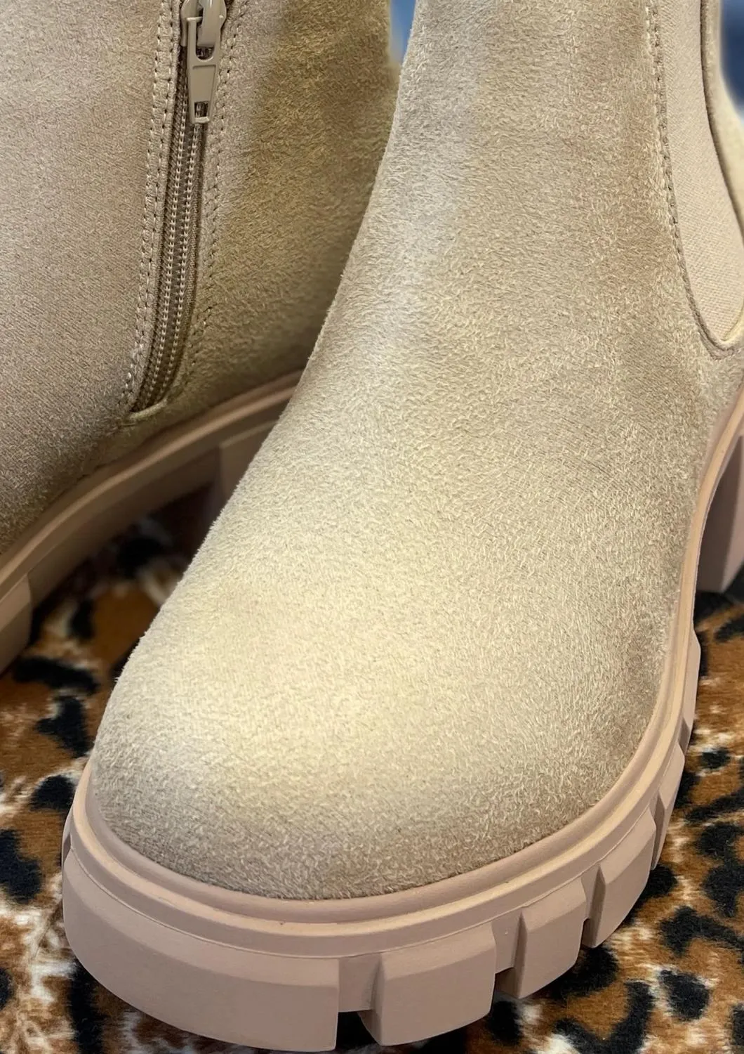 Women's Camden Classic Bootie In Wheat