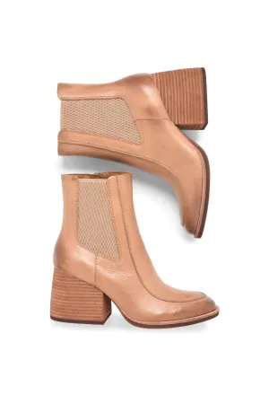 Women's Cantley Booties In Brown