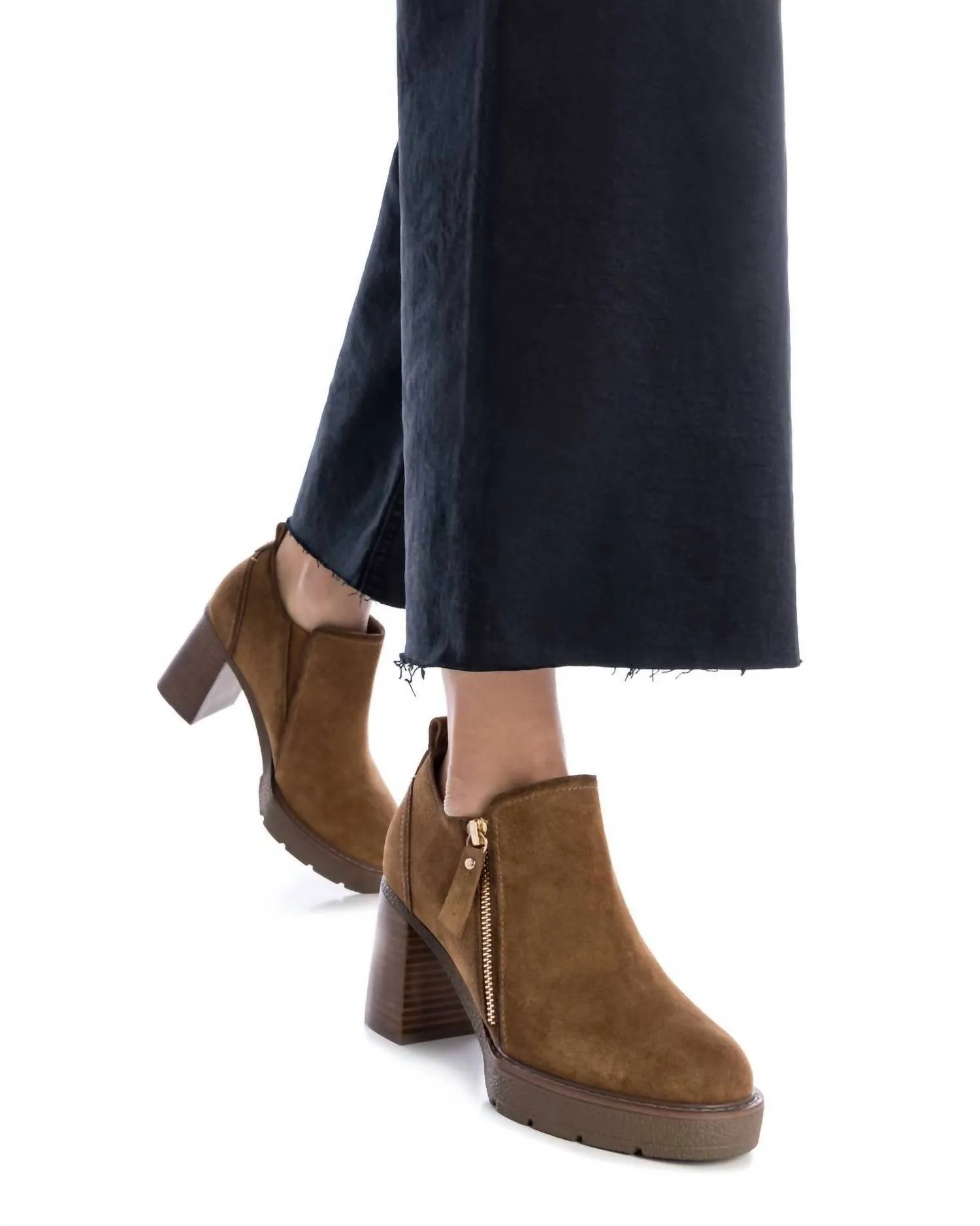 Women's Carmela Collection Booties In Camel