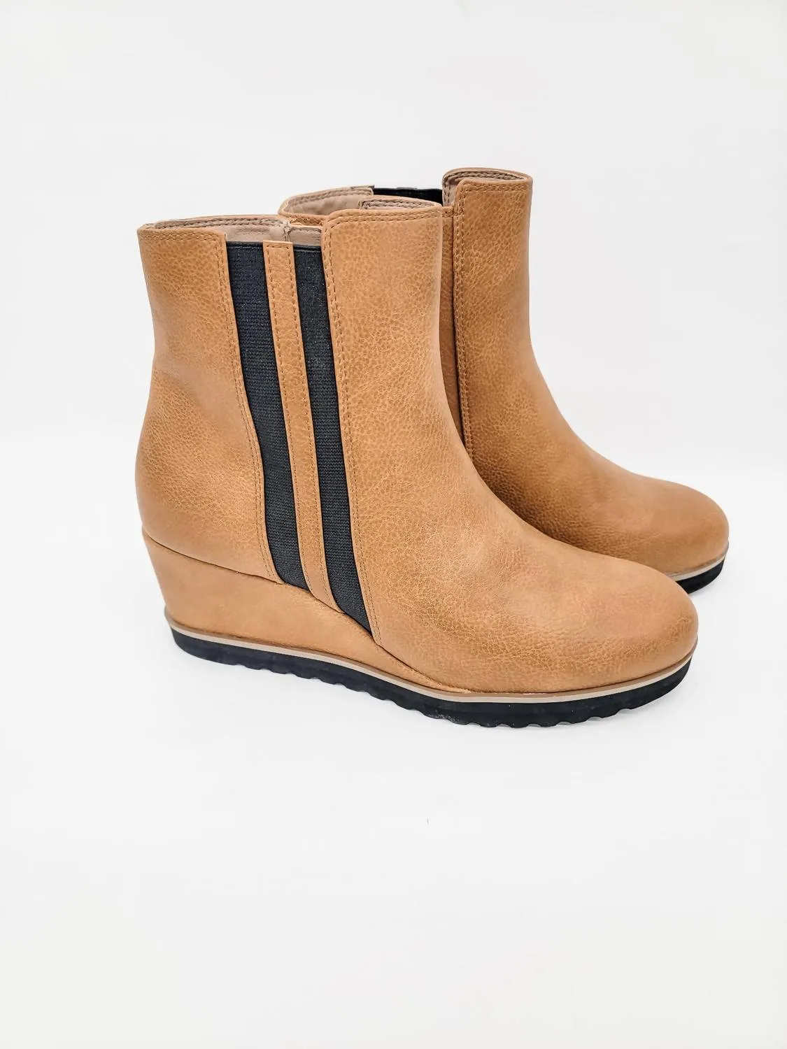 Women's Ceffa Wedge Boot In Camel