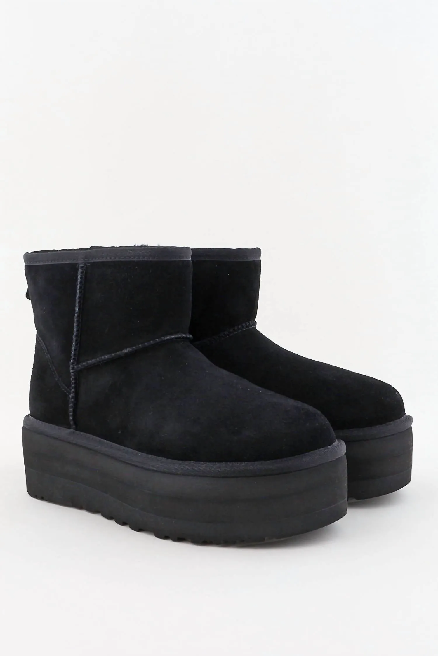 Women's Classic Mini Platform Boot In Black