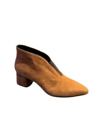 Women's Classy Boots In Tan