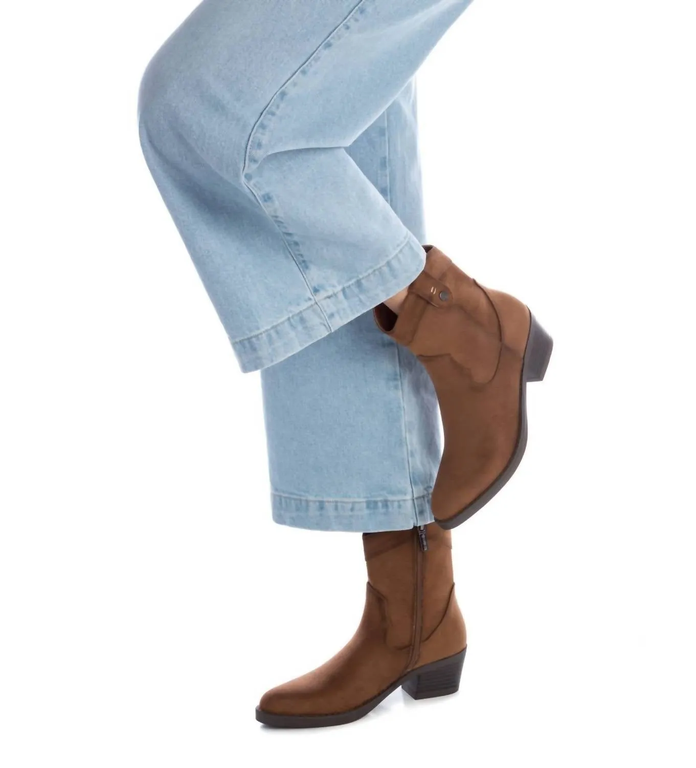 Women's Cowboy Ankle Booties In Camel