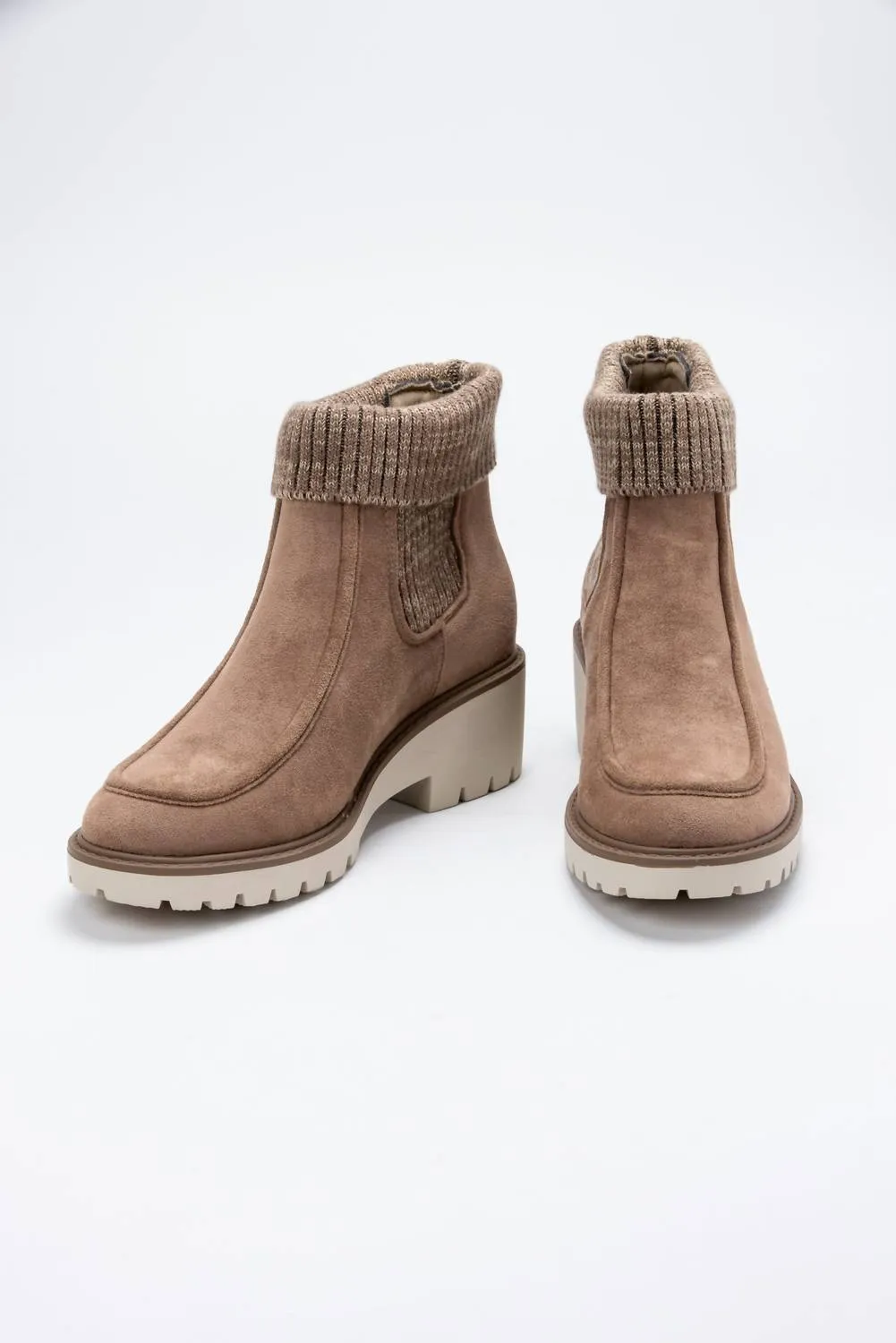 Women's Danielle Medium Smoosh Bootie In Taupe