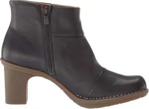 Women's Dovela Dolce Short Shaft Boots In Black