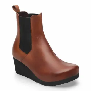 Women's Ebba Slip On In Cognac