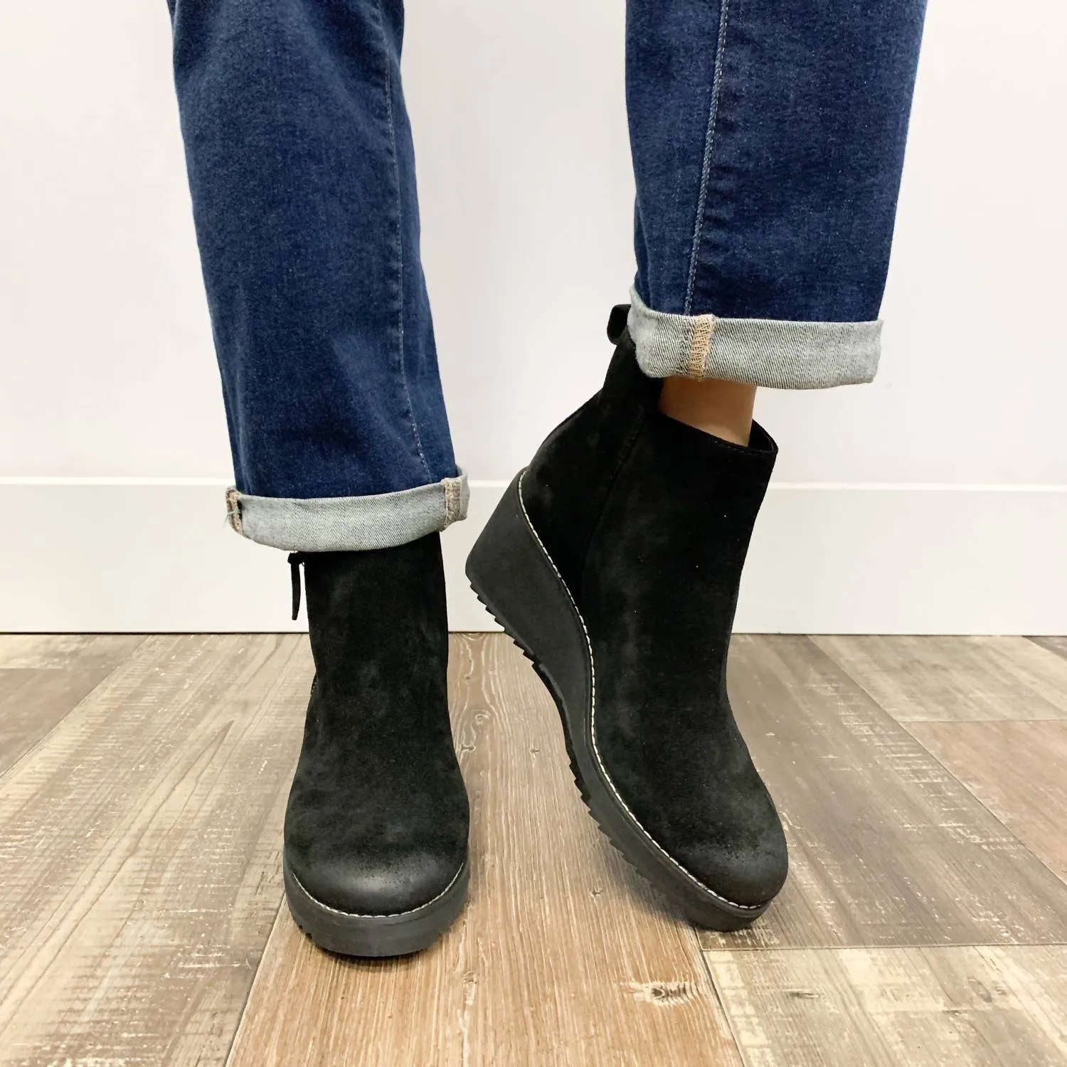 Women's Emeline Wedge Bootie In Black