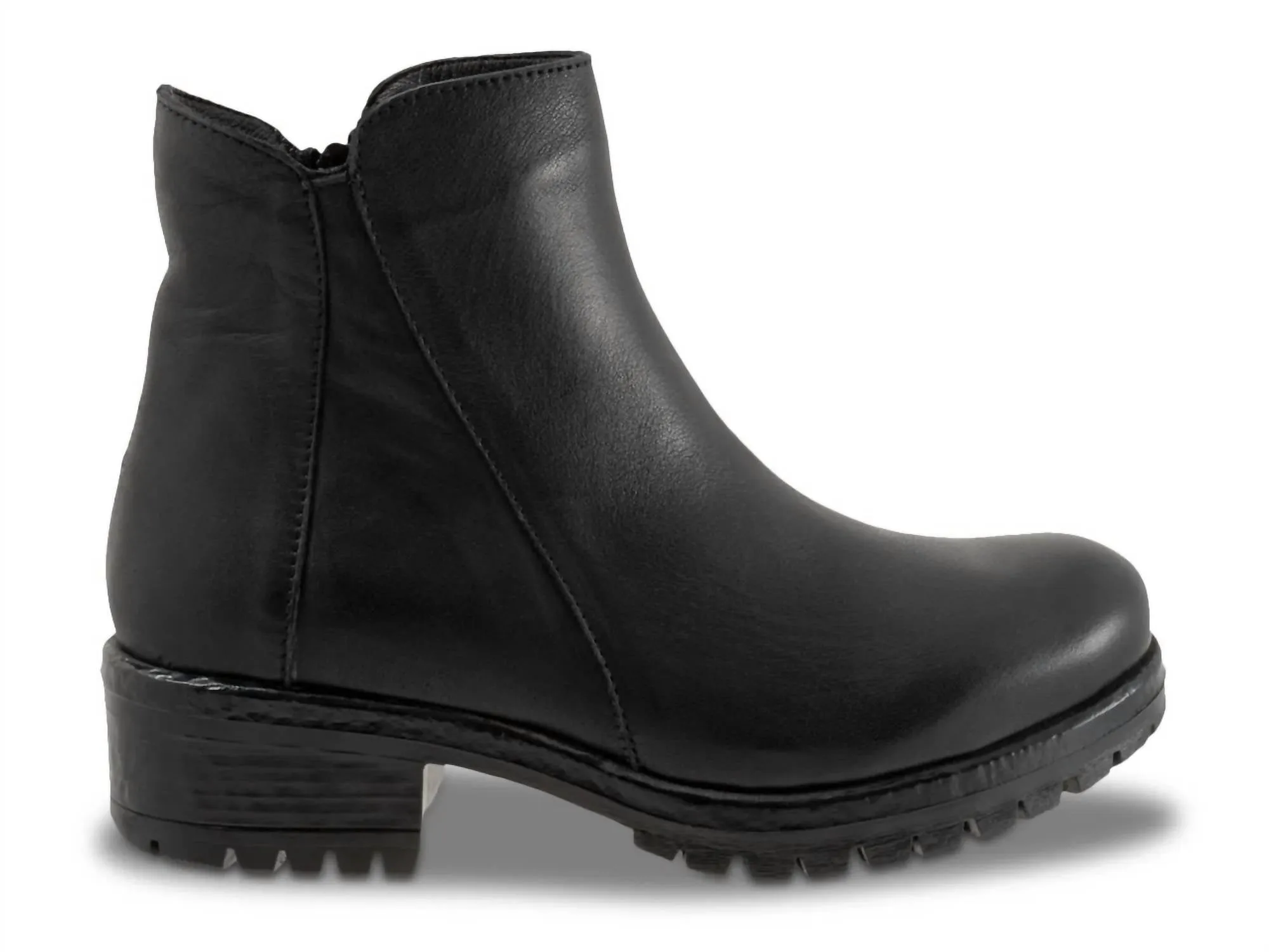 Women's Fae Bootie In Black