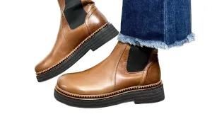 Women's Gizelle Boot In Taupe