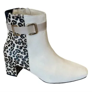 Women's Gracie Boots In Beige/ Leopard