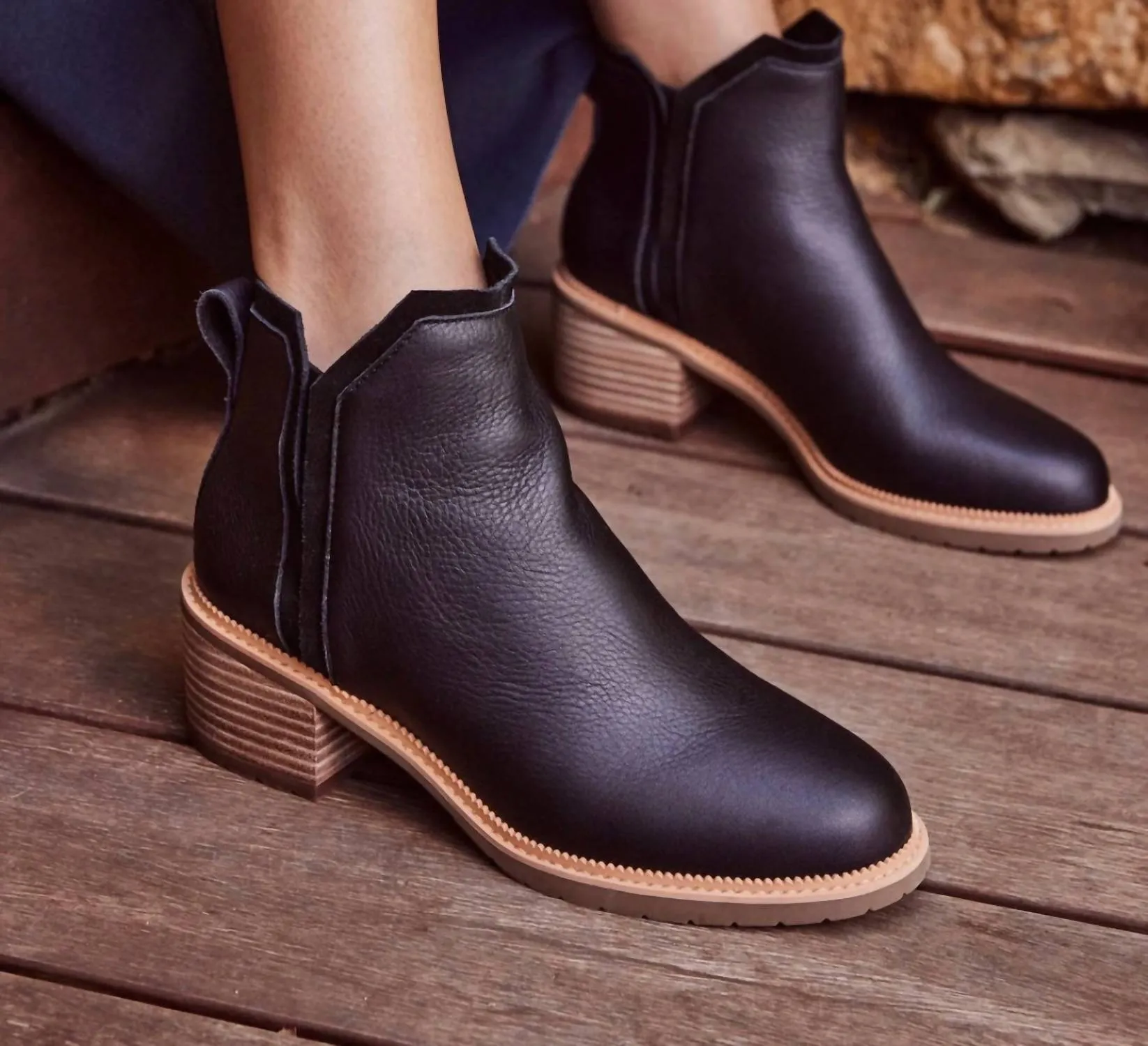 Women's Hailey Boots In Black Leather
