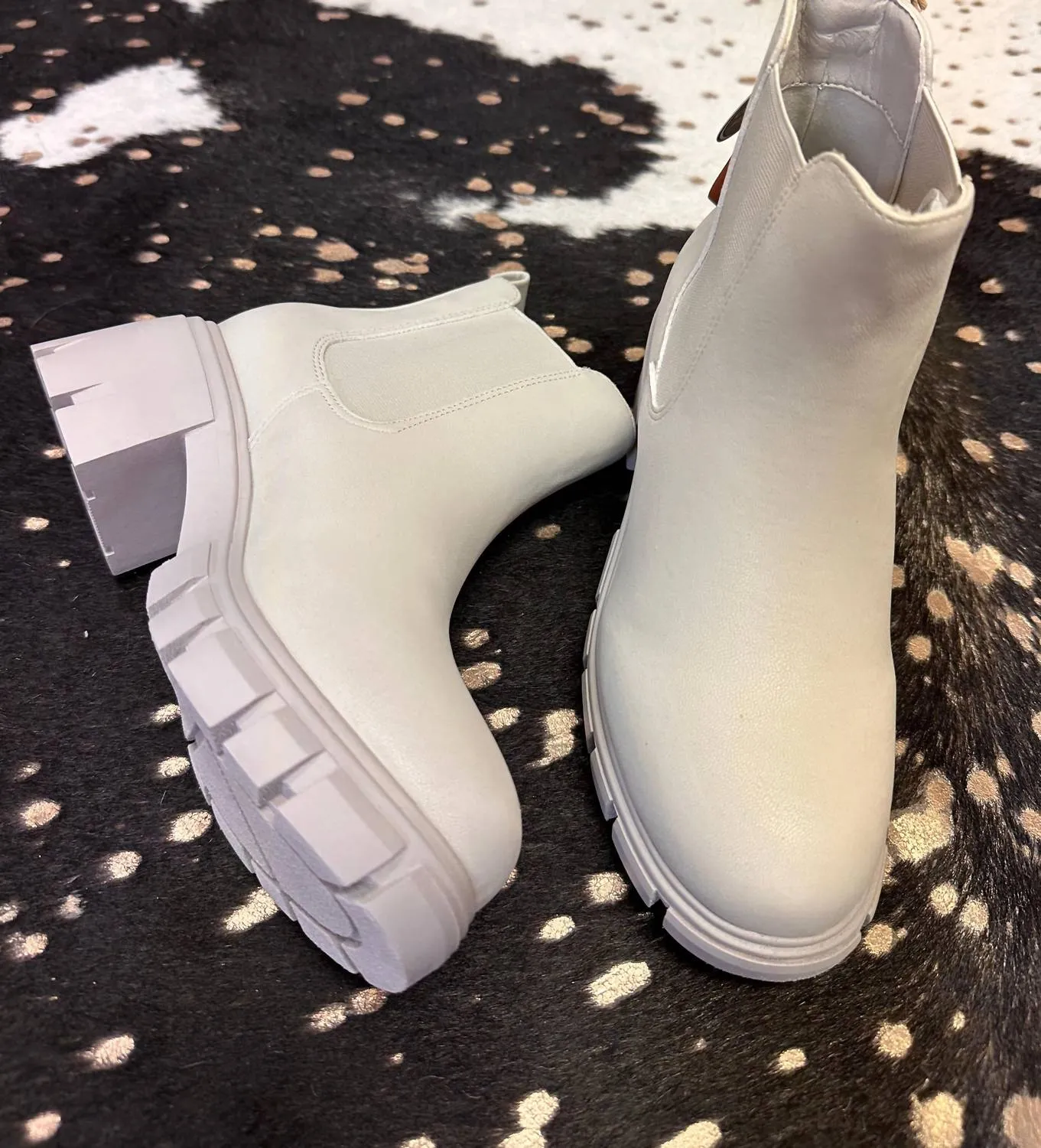 Women's Ivy Boot In Off White