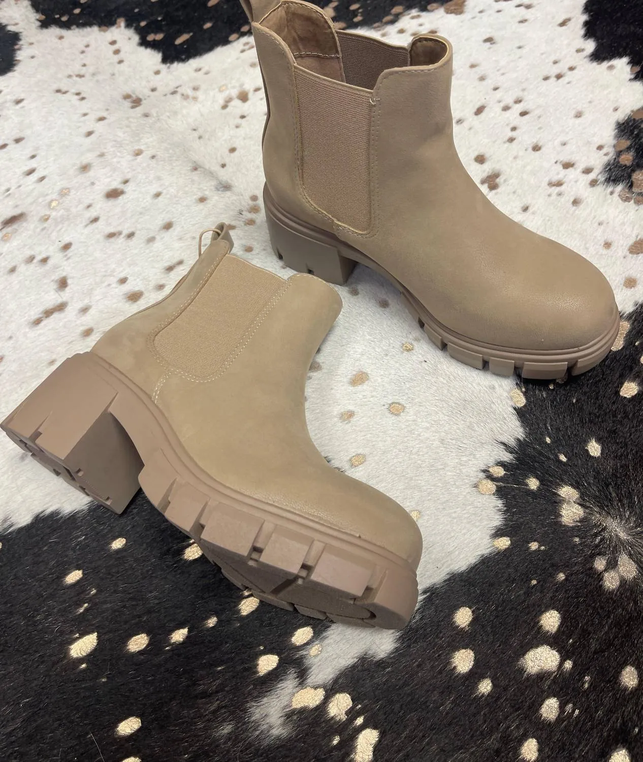 Women's Ivy Boot In Stone Brusse