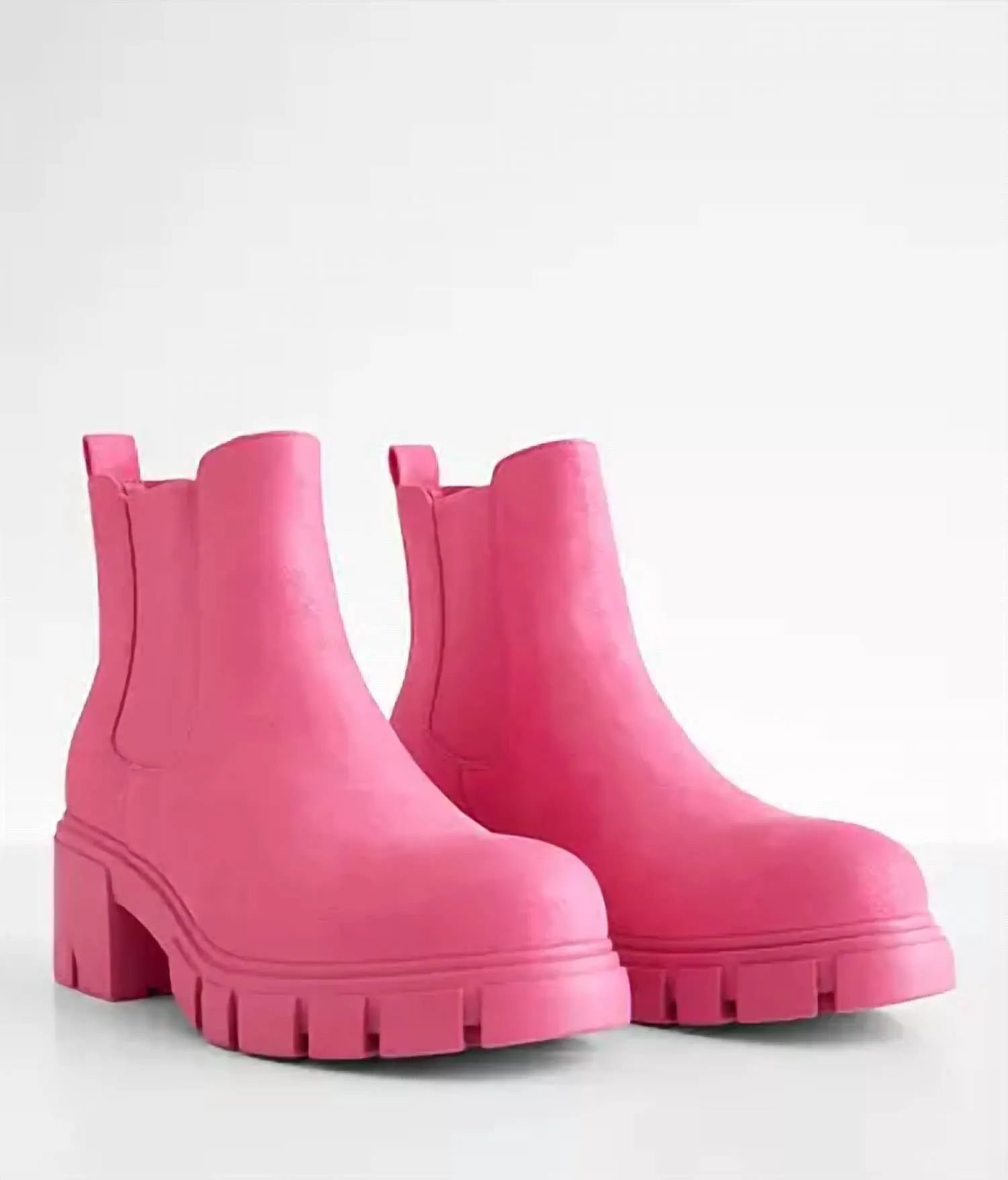 Women's Ivy Lug Bootie - Medium In Pink