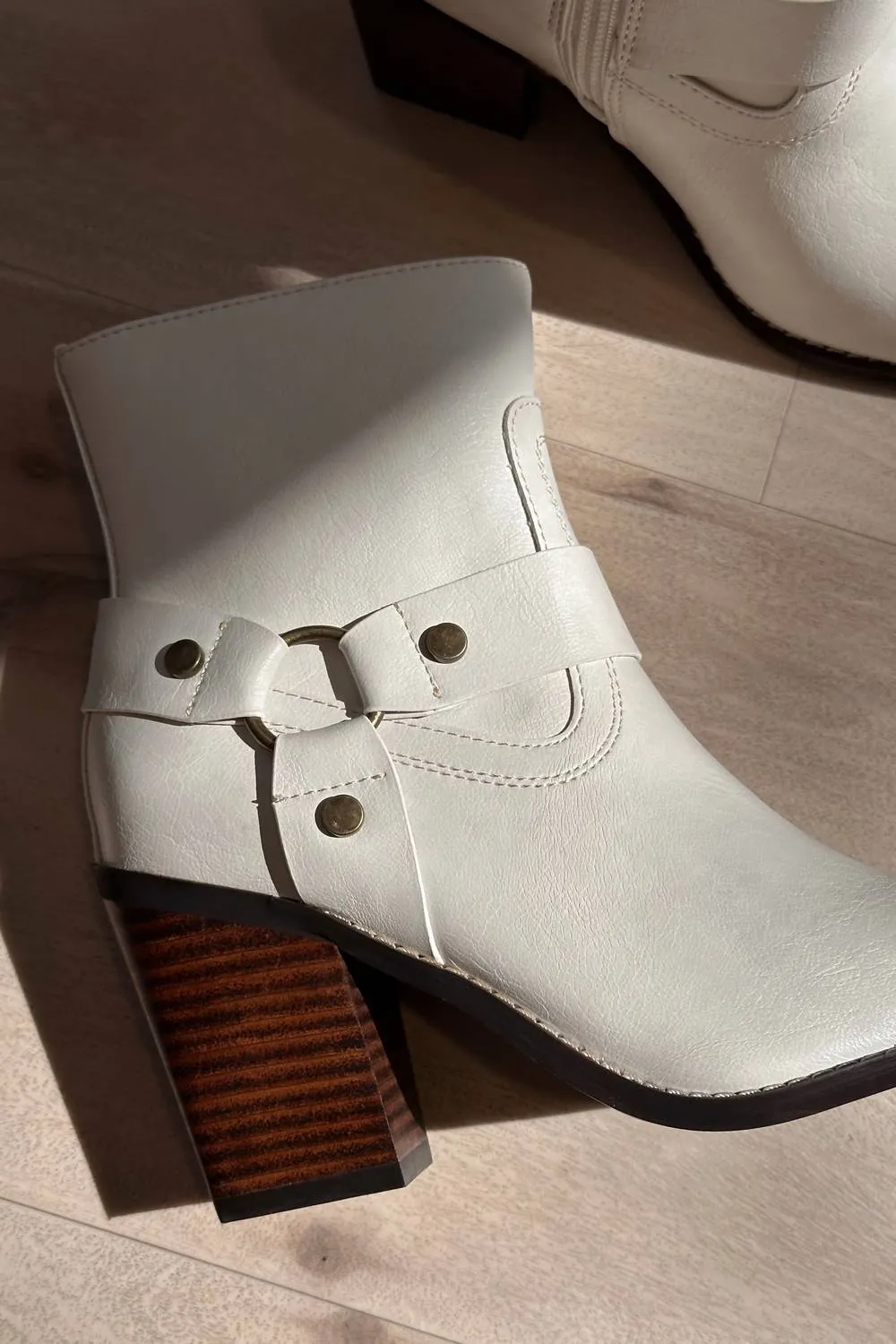 Women's Jackson Ankle Boots In White