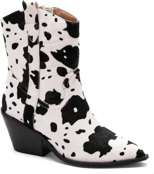 Women's Lainey Cow Bootie In Black/white
