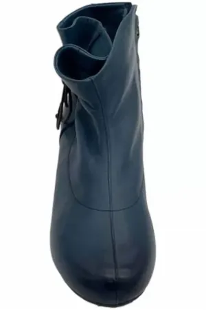 Women's Laska Ankle Boots In Navy