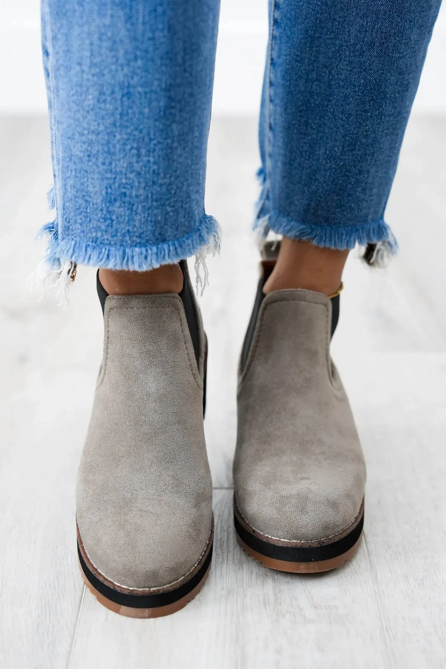 Women's Love You A Latte Boot In Grey Suede