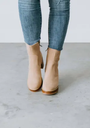 Women's Luca Block Heel Bootie In Khaki