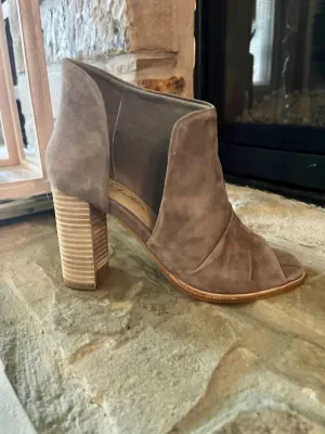 Women's Luxury 42 Gold Loyalty Peep Hole Bootie In Grey