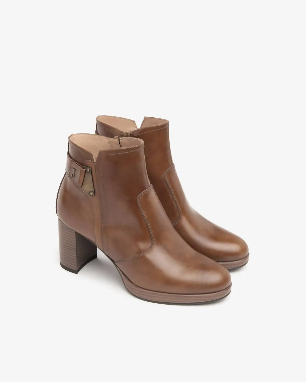Women's Manolete Ankle Boot In Cuoio
