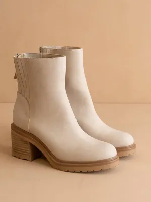 Women's Megan Chelsea Bootie In Cream