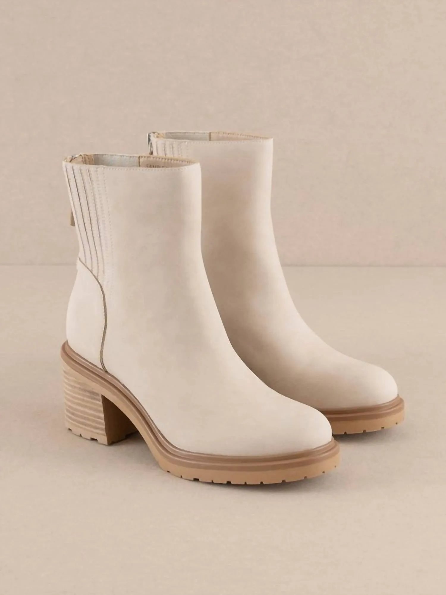 Women's Megan Chelsea Bootie In Light Grey