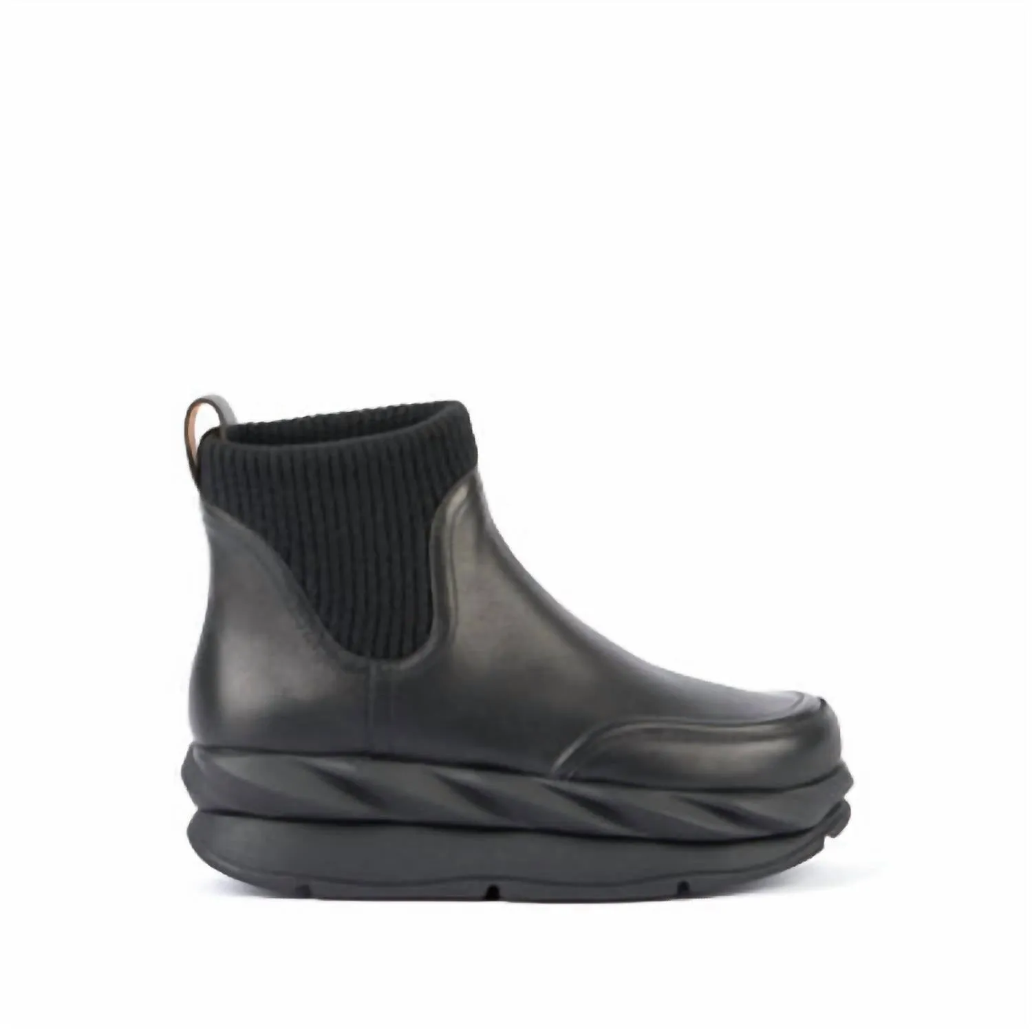 Women's Mellow Flow Chelsea Boot In Black
