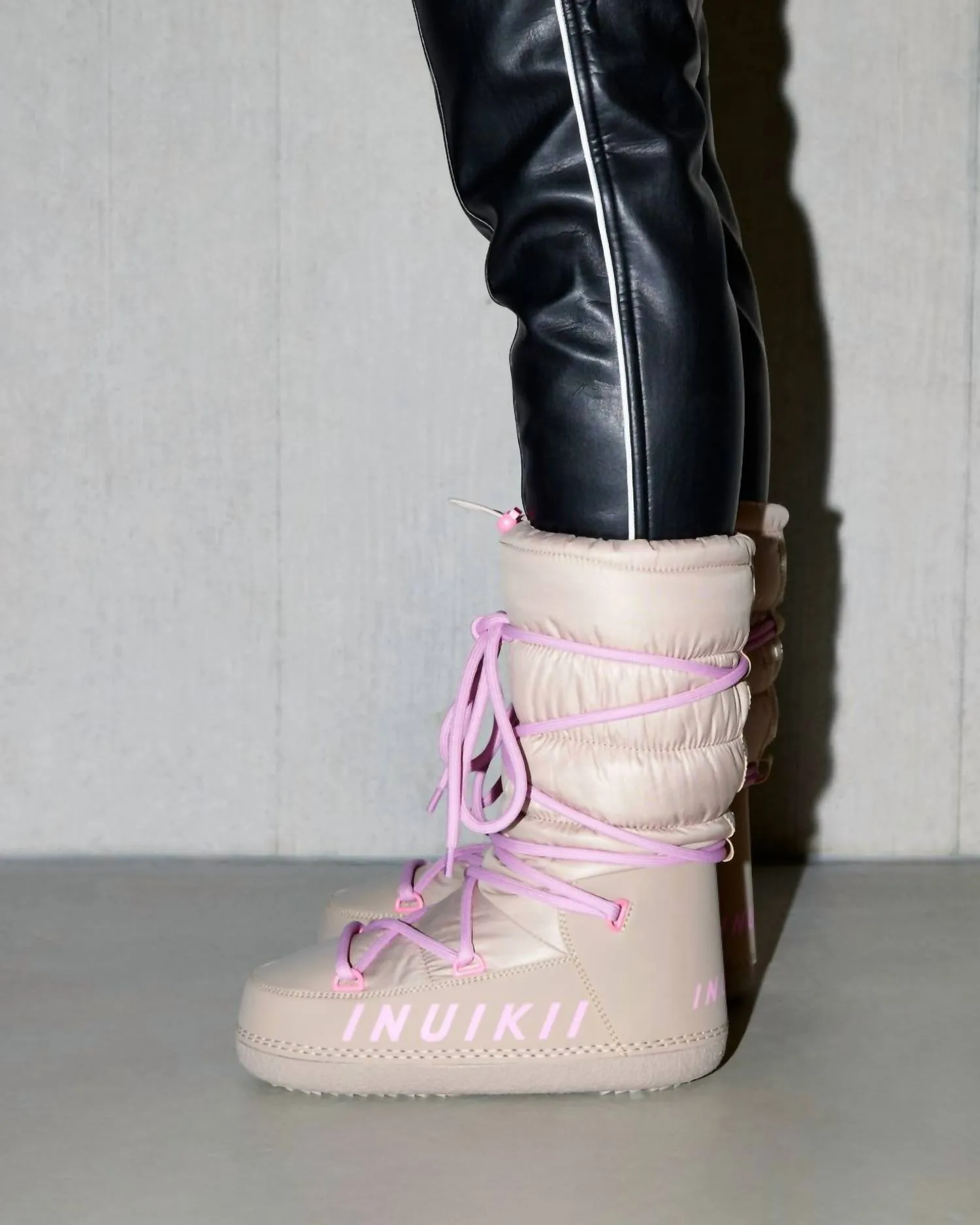 Women's Mountain Boot High Boots In Beige