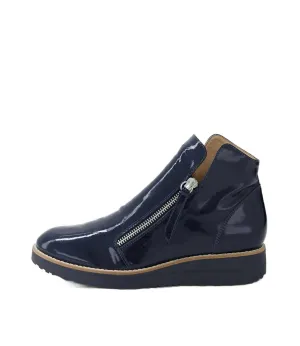 Women's Ohmy Leather Ankle Boots In Navy/navy Sole